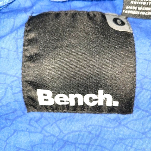 Bench Jacket w/ Zipper/Hood Feature! - Picture 7 of 9